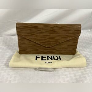 1062: Vintage Fendi S.A.S. Textured Tan Envelope Clutch | Collector’s Piece